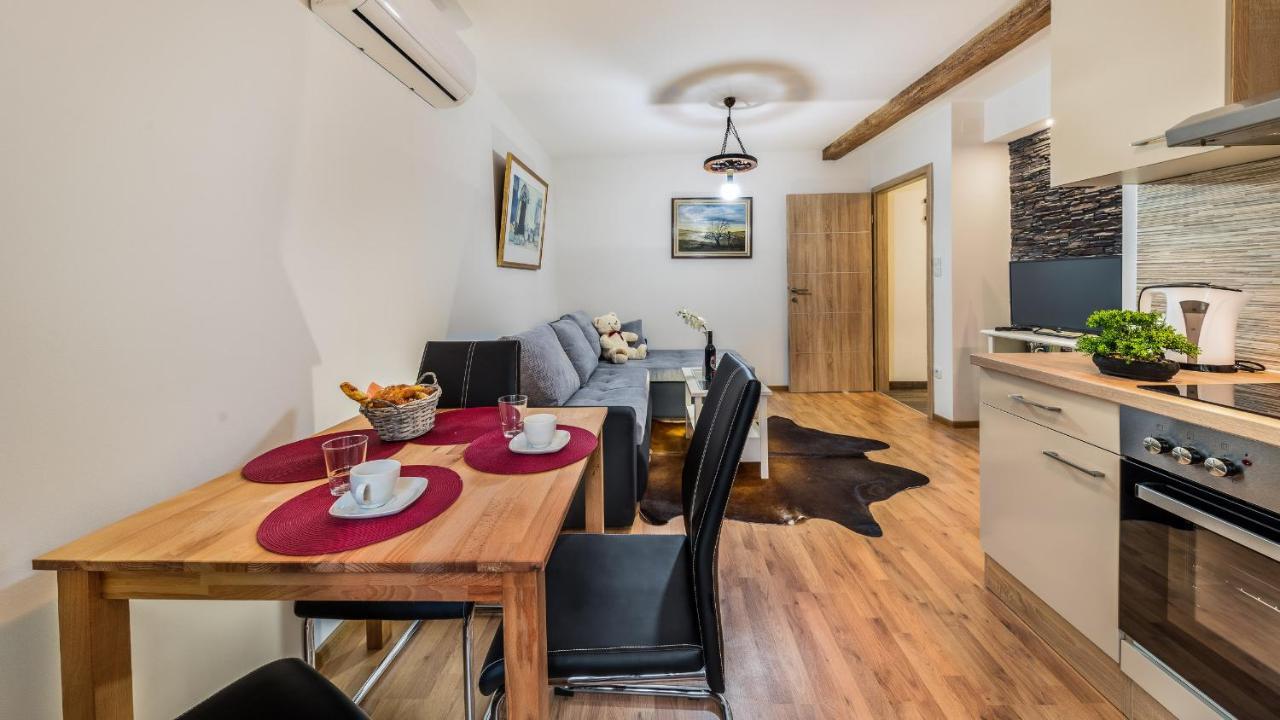 Apartment Krajinovic ザグレブ エクステリア 写真