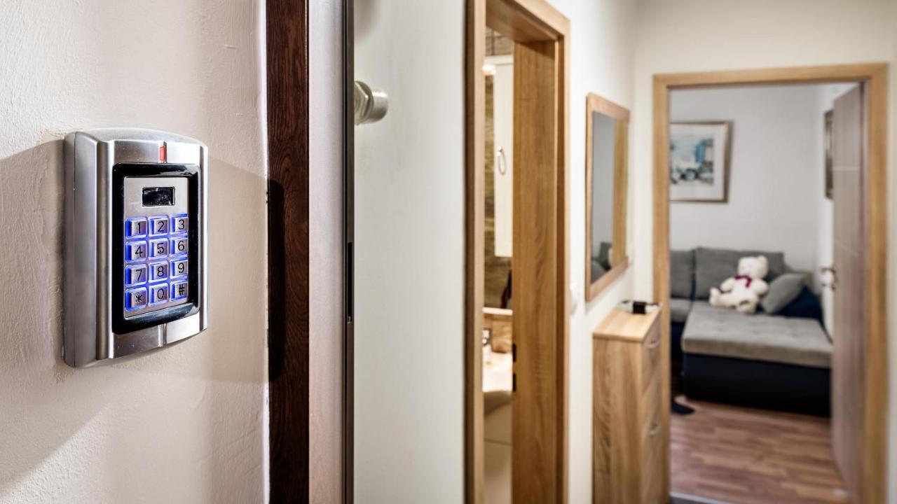 Apartment Krajinovic ザグレブ エクステリア 写真